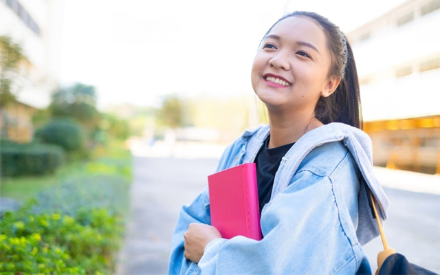 tu-van-du-hoc-canada